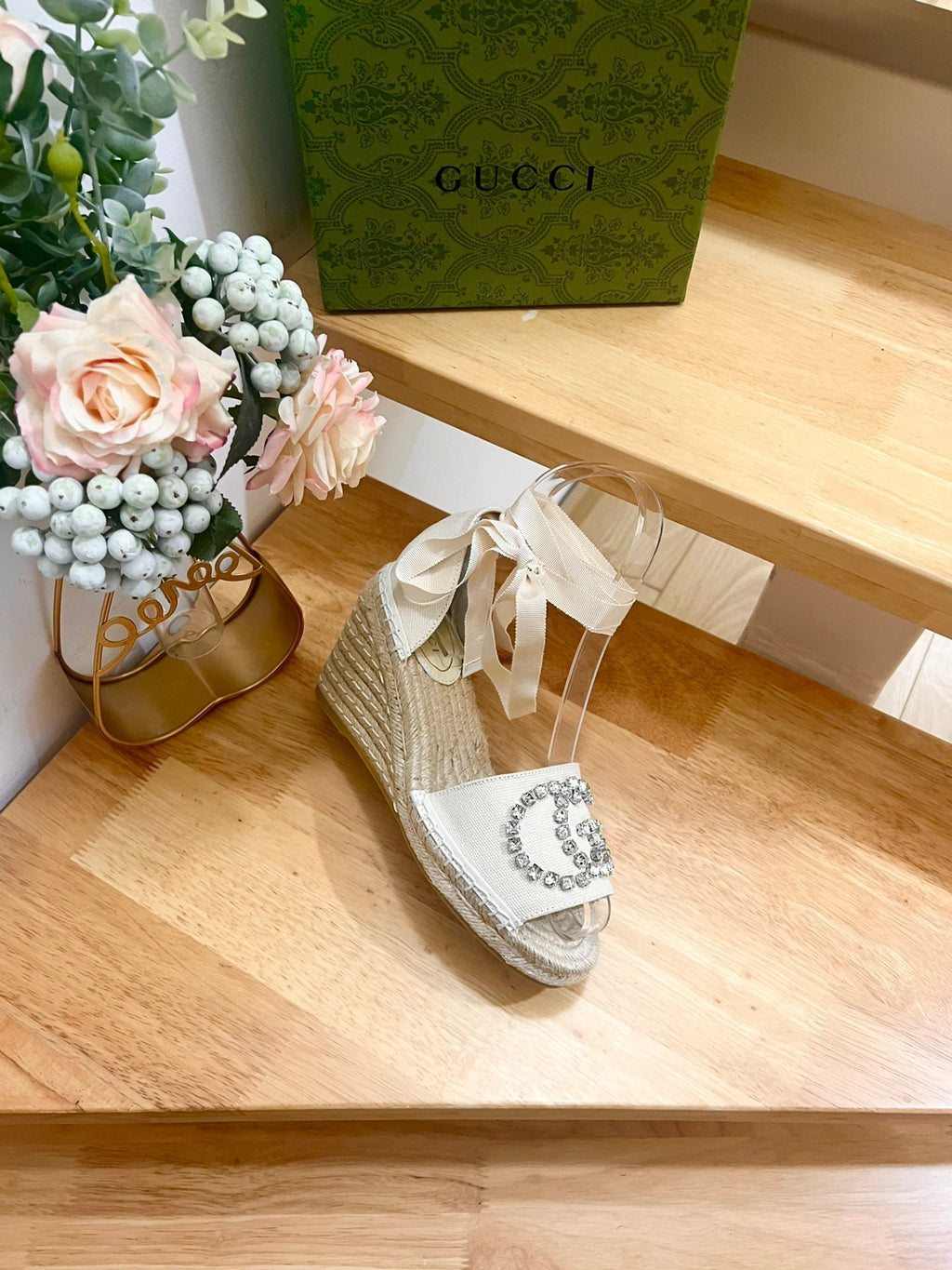 GUCCI PLATFORM WITH RHINESTONE LOGO IN CREAM BEIGE CANVAS AND STRAW LINING