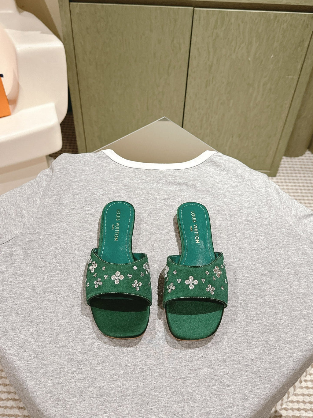 LOUIS VUITTON LV WOMEN FLAT MULE IN GREEN FOREST SATIN WITH RHINESTONE