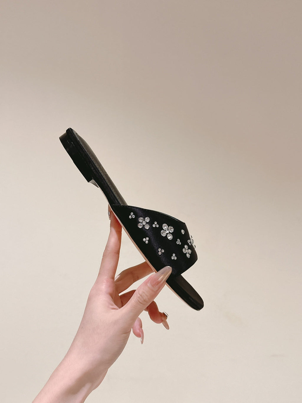 LOUIS VUITTON LV WOMEN FLAT MULE IN BLACK SATIN WITH RHINESTONE