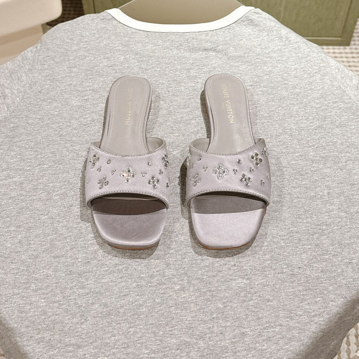 LOUIS VUITTON LV WOMEN FLAT MULE IN PASTEL PURPLE SATIN WITH RHINESTONE