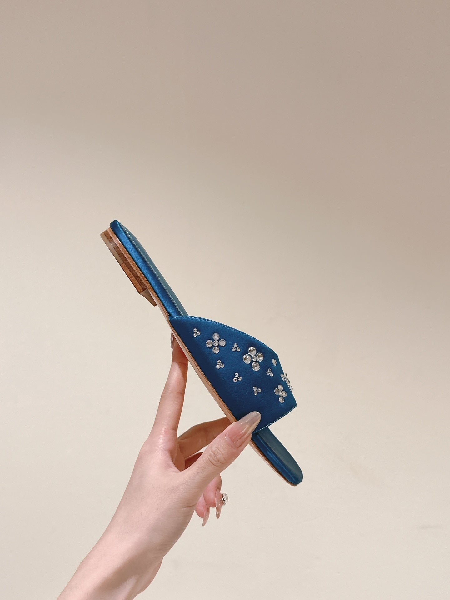LOUIS VUITTON LV WOMEN FLAT MULE IN COBALT BLUE SATIN WITH RHINESTONE