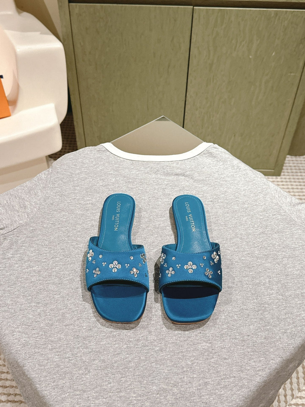 LOUIS VUITTON LV WOMEN FLAT MULE IN COBALT BLUE SATIN WITH RHINESTONE
