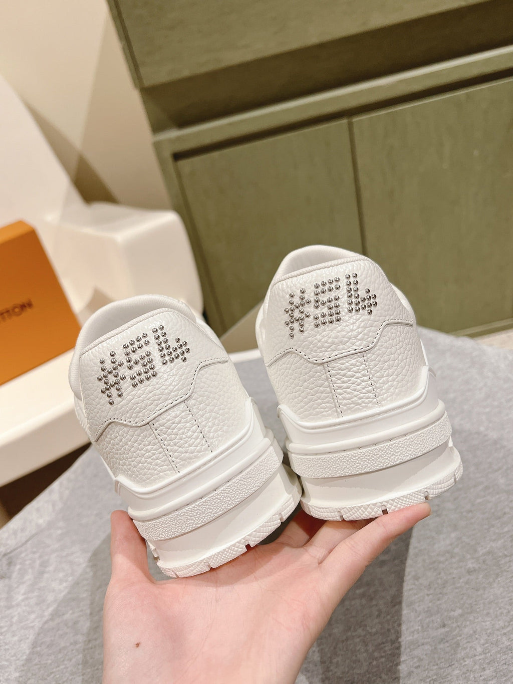 LOUIS VUITTON LV TRAINER SNEAKER IN WHITE CALFSKIN