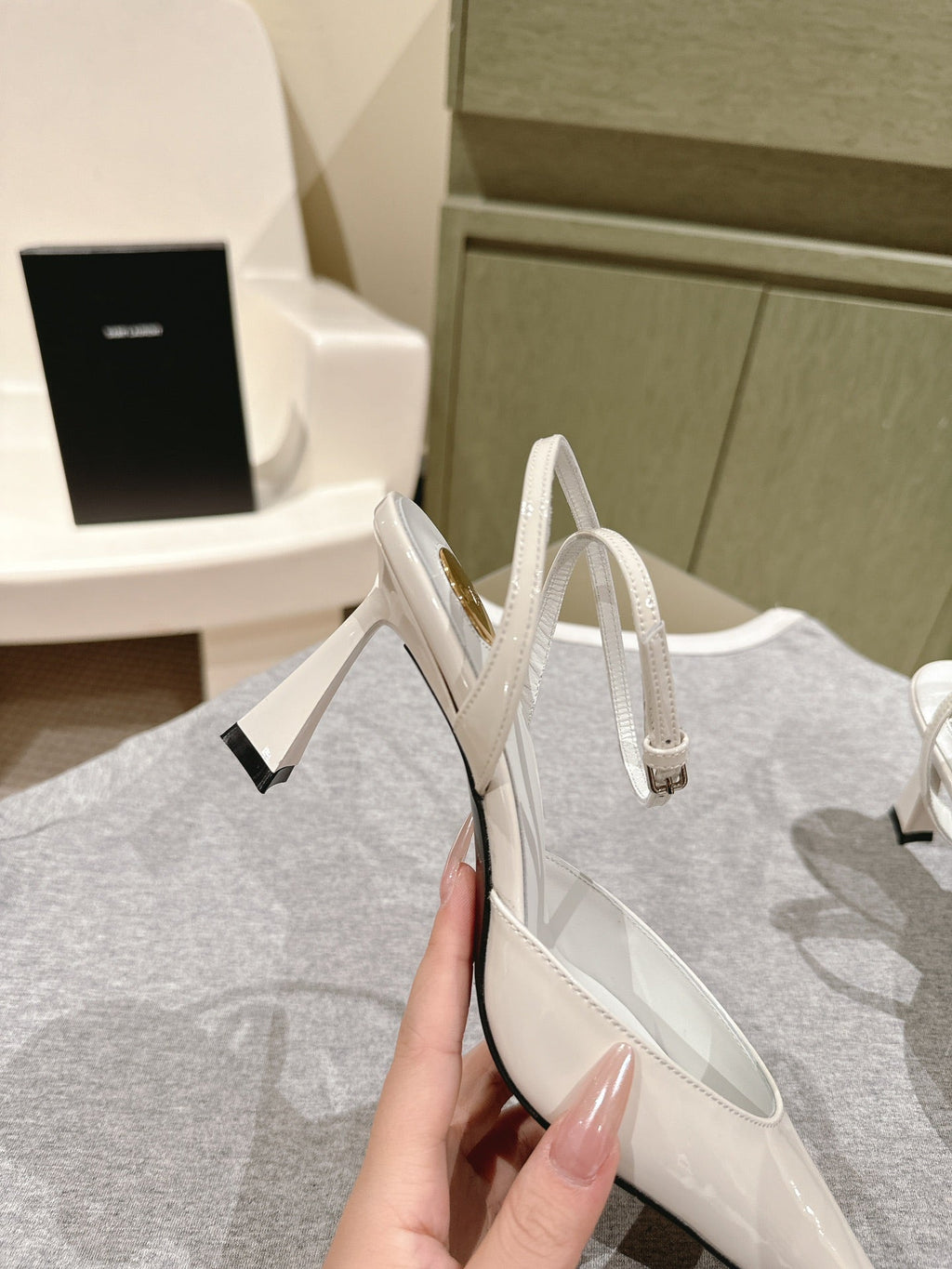 LOUIS VUITTON AIMÉE HIGH 8 CM SLINGBACK PUMPS IN WHITE PATENT CALFSKIN