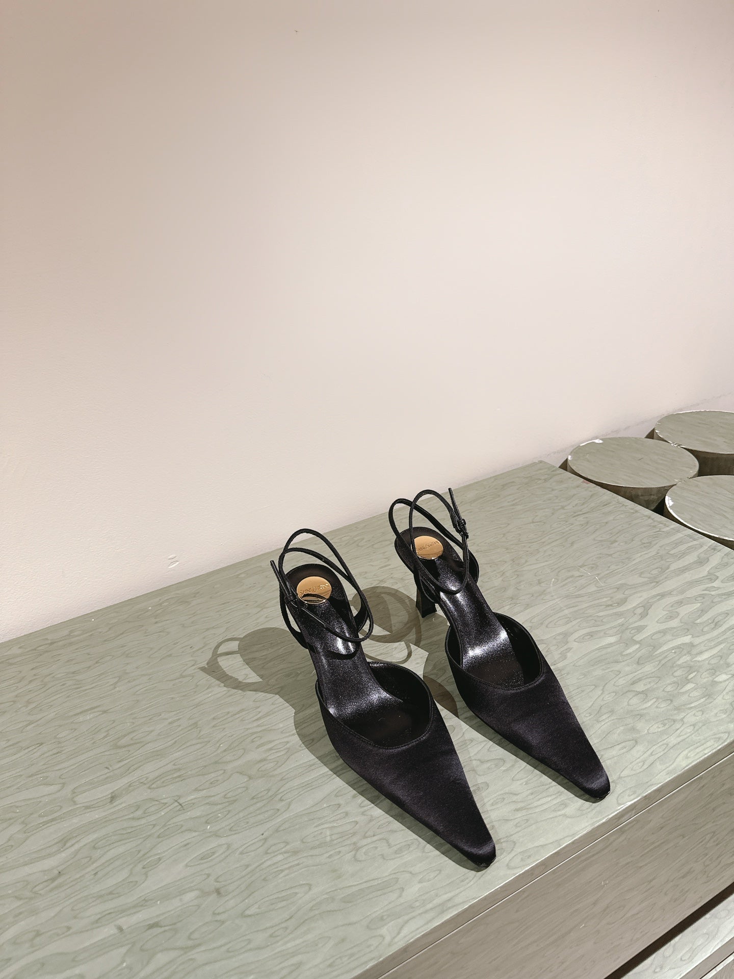 LOUIS VUITTON AIMÉE HIGH 8 CM SLINGBACK PUMPS IN BLACK SATIN