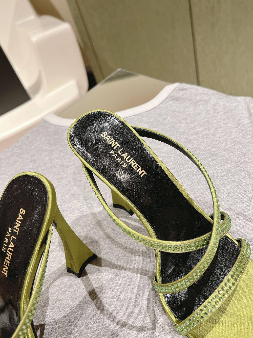 LOUIS VUITTON HIGH HEEL MULE 10 CM IN OLIVE GREEN SATIN WITH RHINESTONES