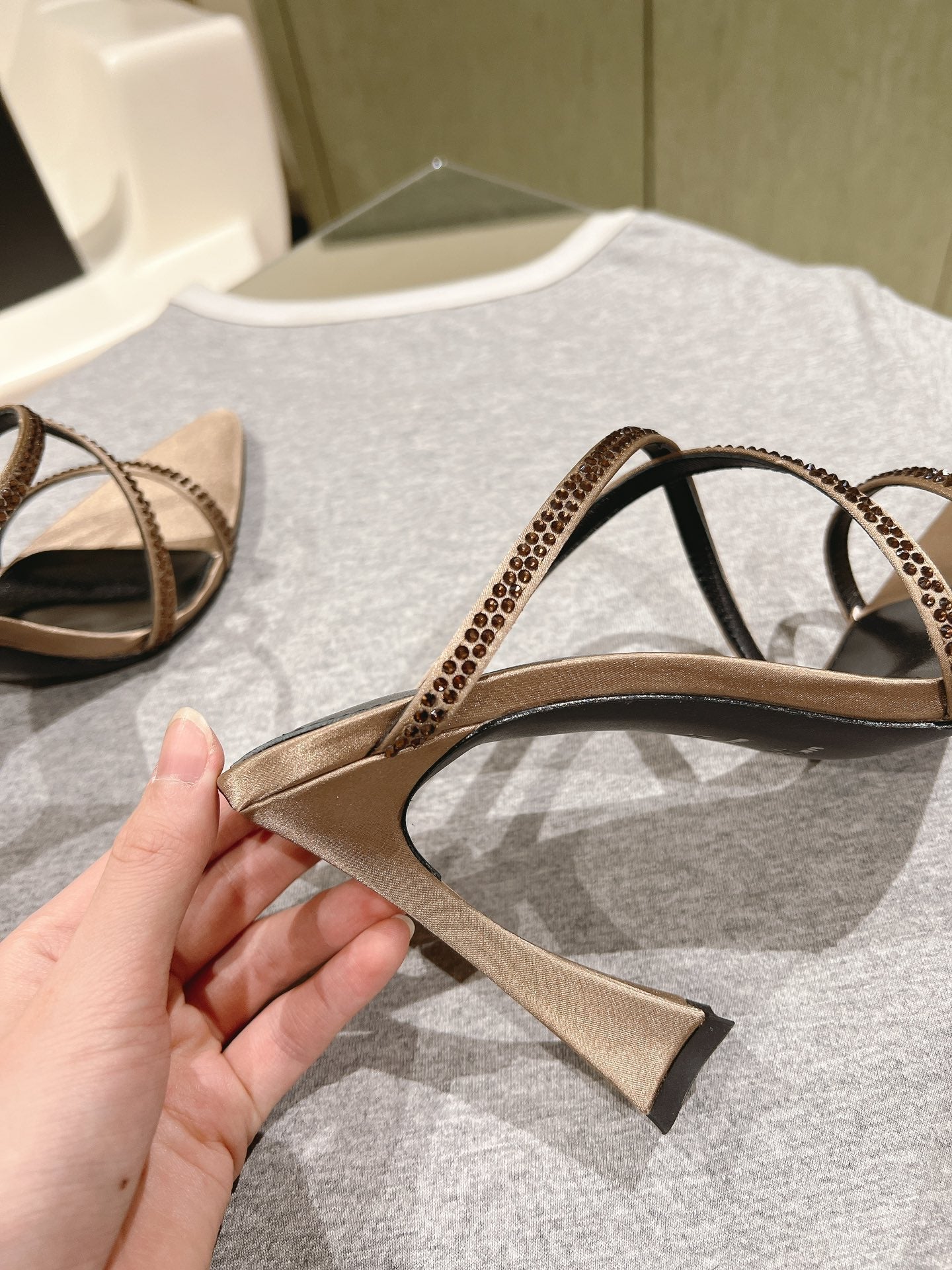 LOUIS VUITTON HIGH HEEL MULE 10 CM IN CAMEL BEIGE SATIN WITH RHINESTONES