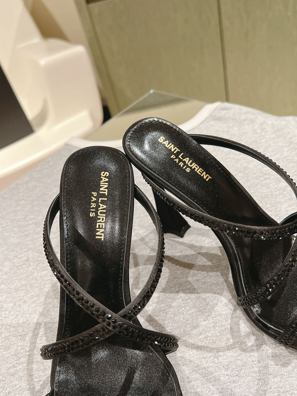 LOUIS VUITTON HIGH HEEL MULE 10 CM IN BLACK SATIN WITH RHINESTONES