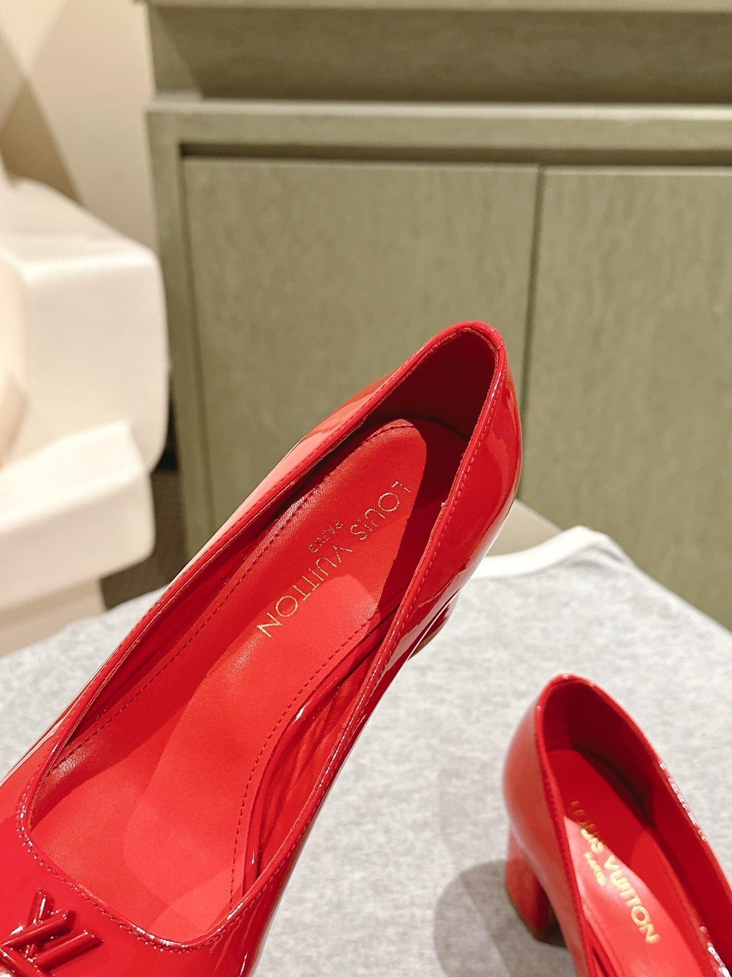 LOUIS VUITTON SWING HIGH PUMP 55 MM IN CRIMSON RED PATENT CALFSKIN