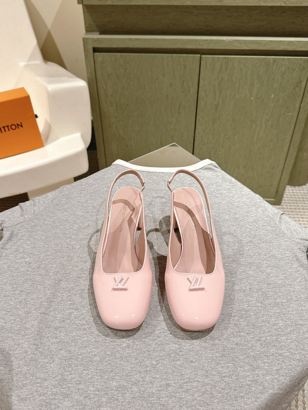 LOUIS VUITTON SWING SLINGBACK PUMP 55 MM IN PEACH PINK CALFSKIN