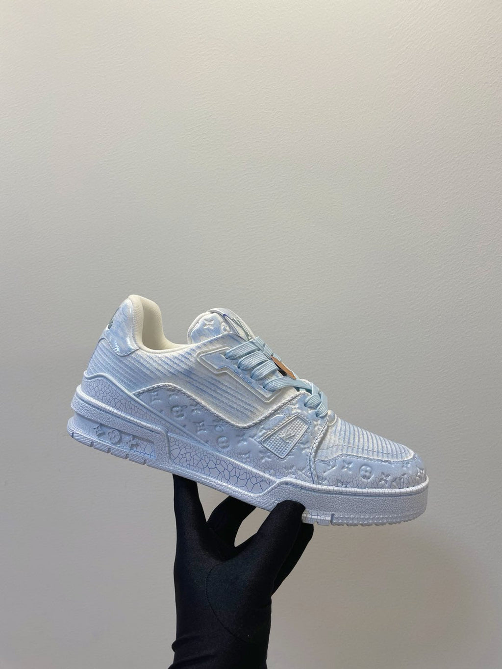 LOUIS VUITTON LV TRAINER MAXI SNEAKER IN WHITE MIX LIGHT BLUE EMBOSSED CALFSKIN
