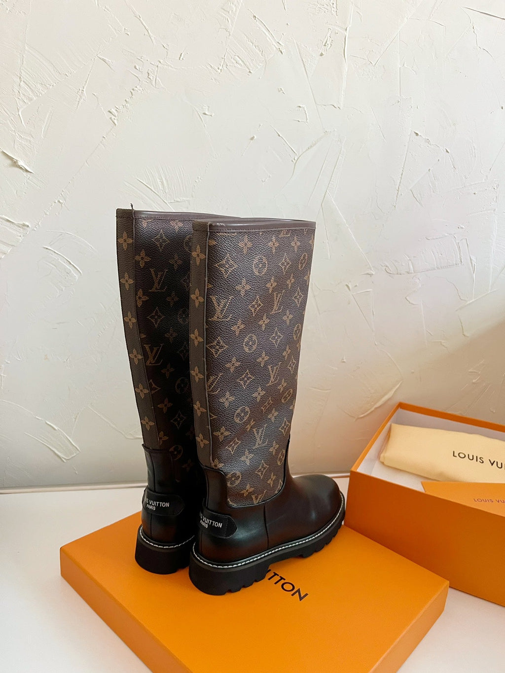 LOUIS VUITTON TERRITORY FLAT HIGH BOOT IN BLACK MIX CHOCOLATE BROWN MONOGRAM CALFSKIN