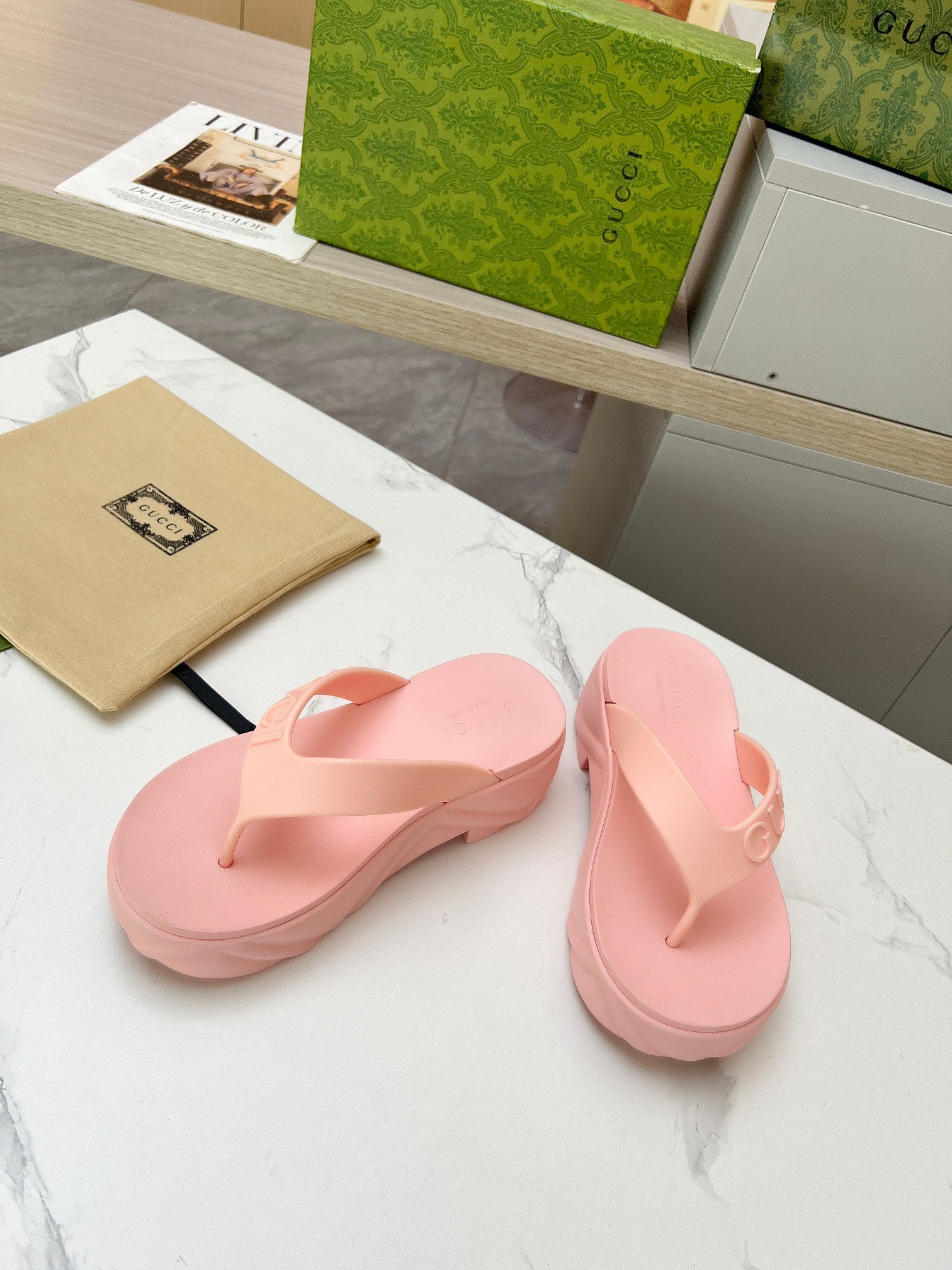 GUCCI THONG PLATFORM IN LIGHT PINK IMPORTED TPU
