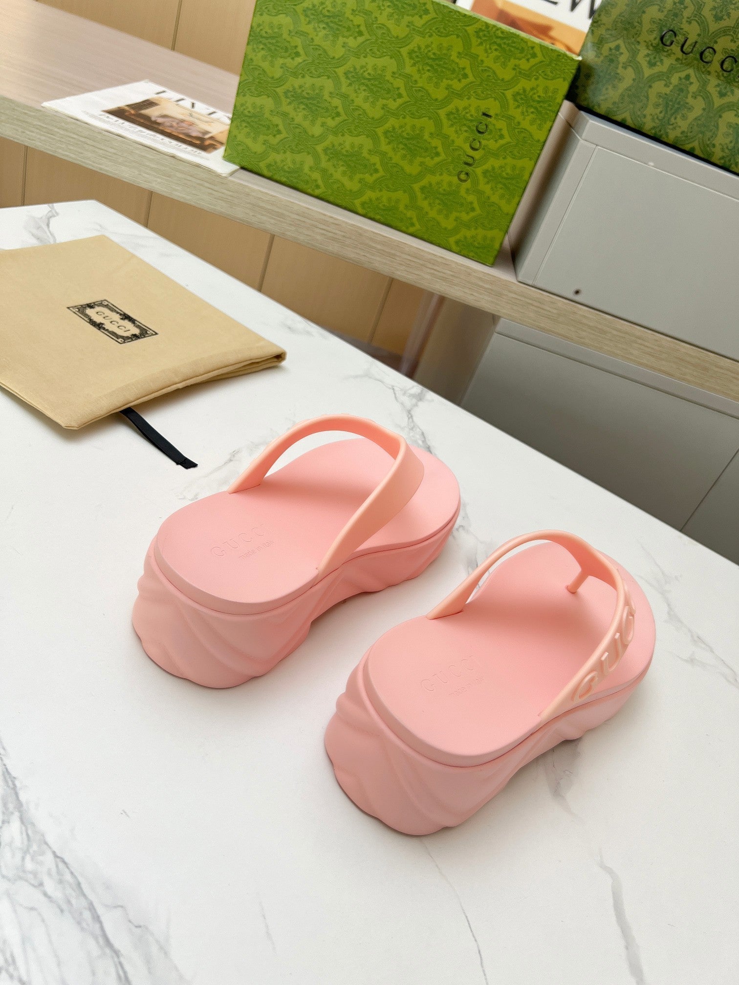 GUCCI THONG PLATFORM IN LIGHT PINK IMPORTED TPU