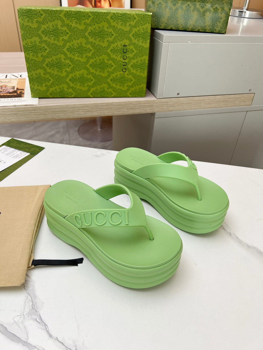 GUCCI THONG PLATFORM 5 CM IN PISCHIATO GREEN IMPORTED TPU