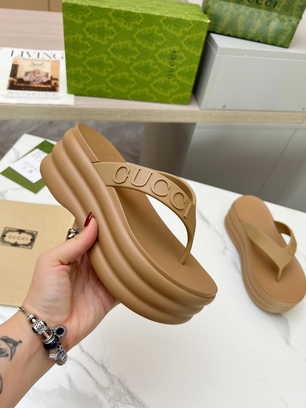 GUCCI THONG PLATFORM 5 CM IN CIDER BROWN IMPORTED TPU