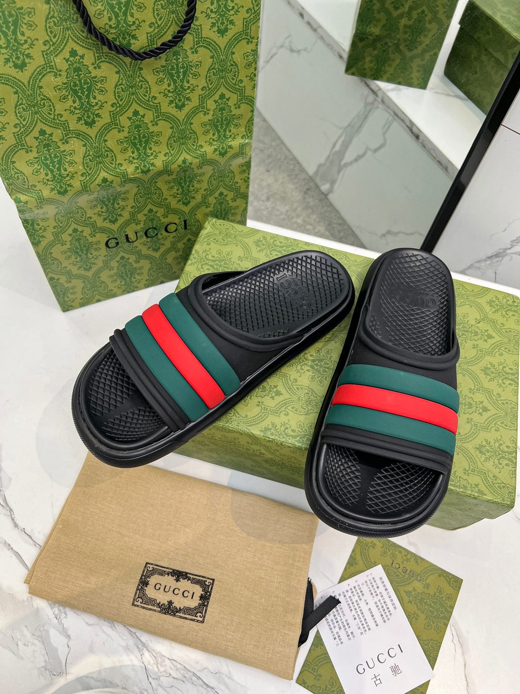 GUCCI PLATFORM SLIPPERS IN BLACK MIX GREEN AND RED IMPORTED TPU