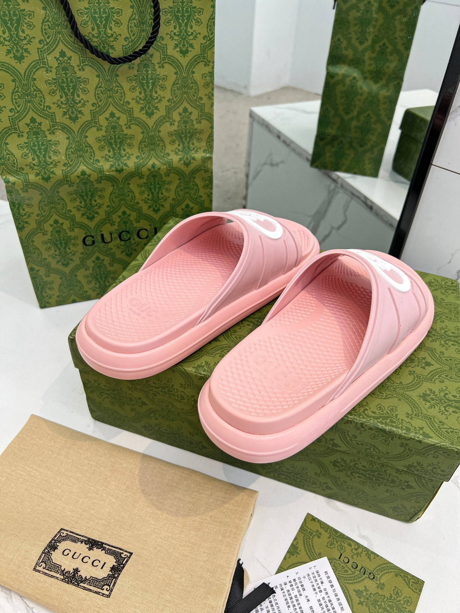 GUCCI PLATFORM SLIPPERS IN LIGHT PINK IMPORTED TPU