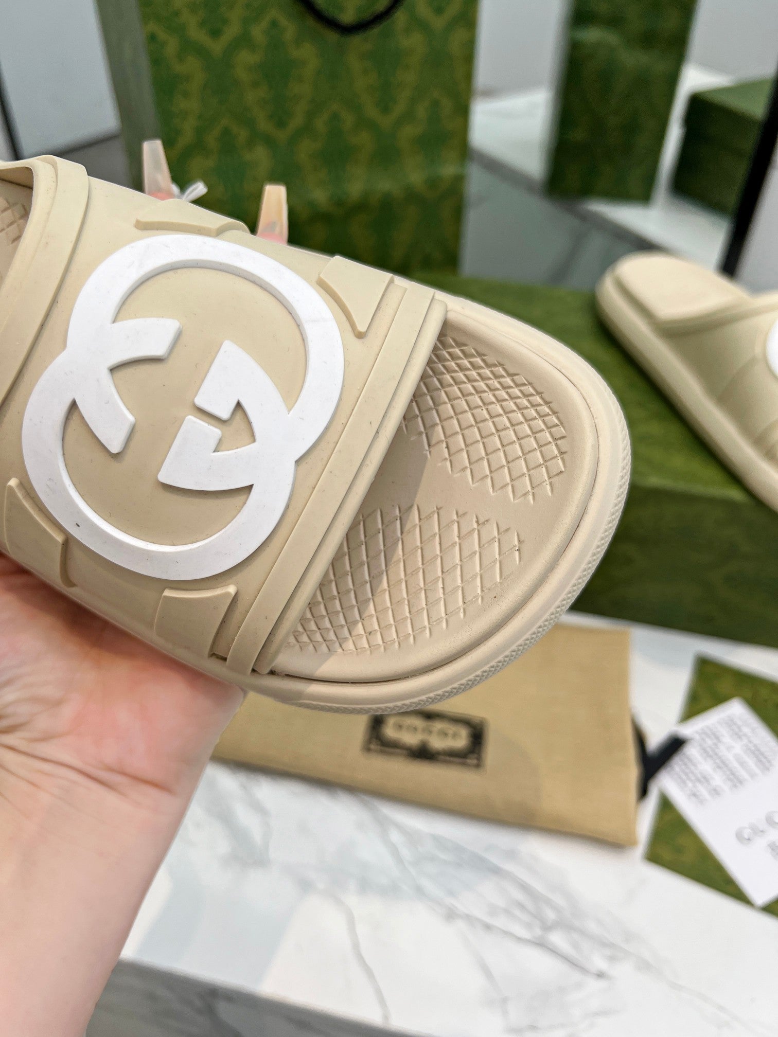 GUCCI PLATFORM SLIPPERS IN SAND BROWN IMPORTED TPU