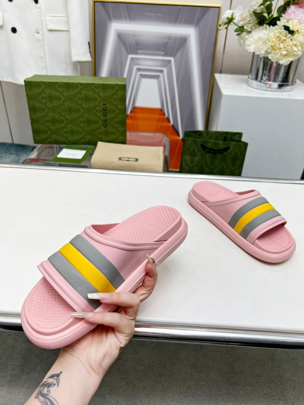 GUCCI PLATFORM SLIPPERS IN LIGHT PINK MIX COLORFUL IMPORTED TPU