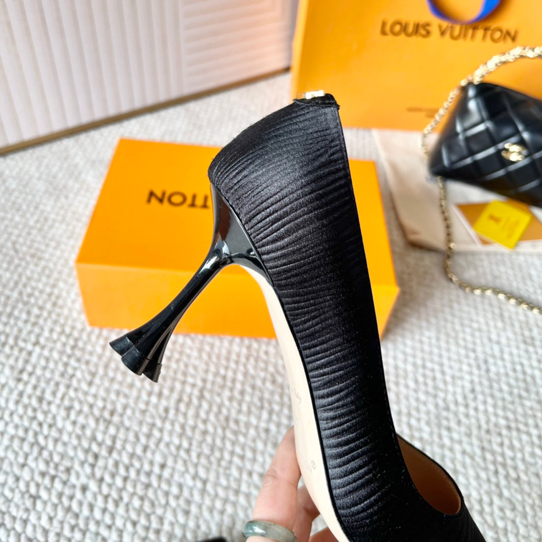 LOUIS VUITTON BLOSSOM PUMP 75 MM IN BLACK IMPORTED STRIPED SILK SATIN