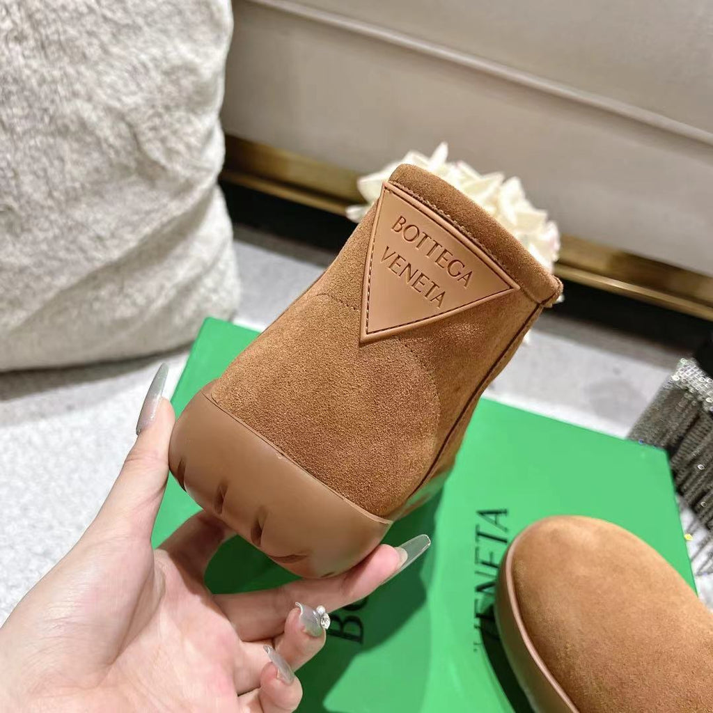 BOTTEGA VENETA SNAP MINI ANKLE BOOTS IN BRONZE BROWN SUEDE AND SHEARLING LINING