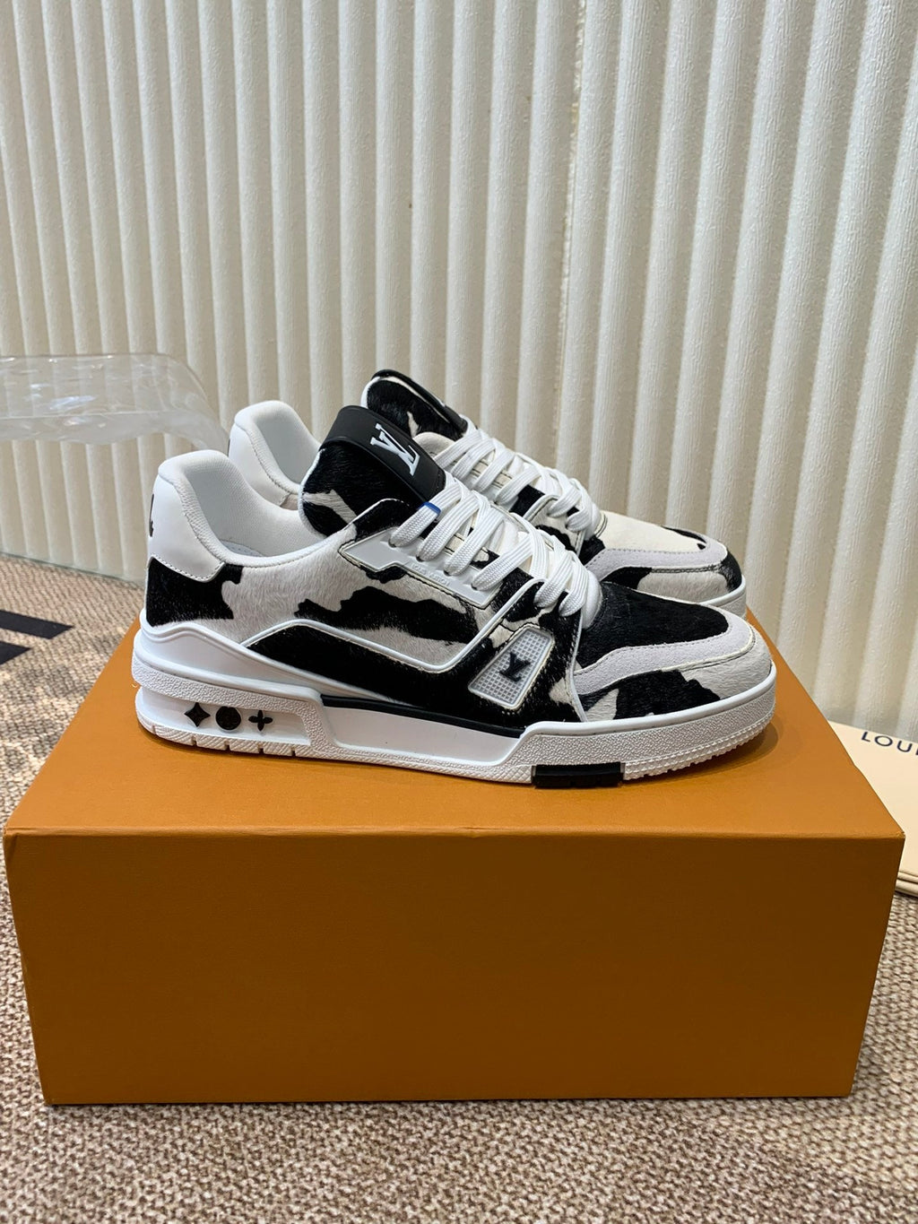 LOUIS VUITTON LV TRAINER SNEAKER BLACK MIX WHITE