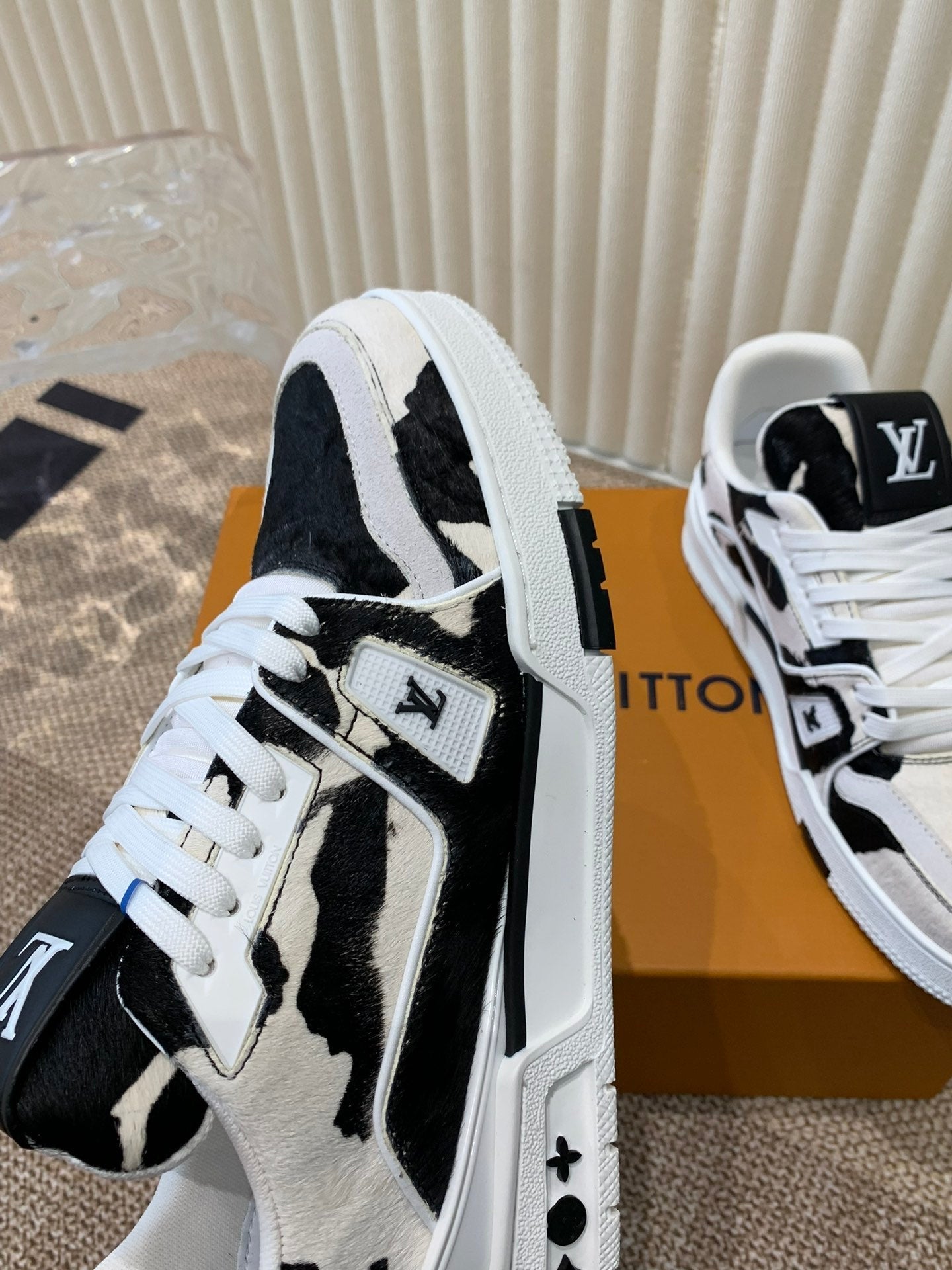 LOUIS VUITTON LV TRAINER SNEAKER BLACK MIX WHITE