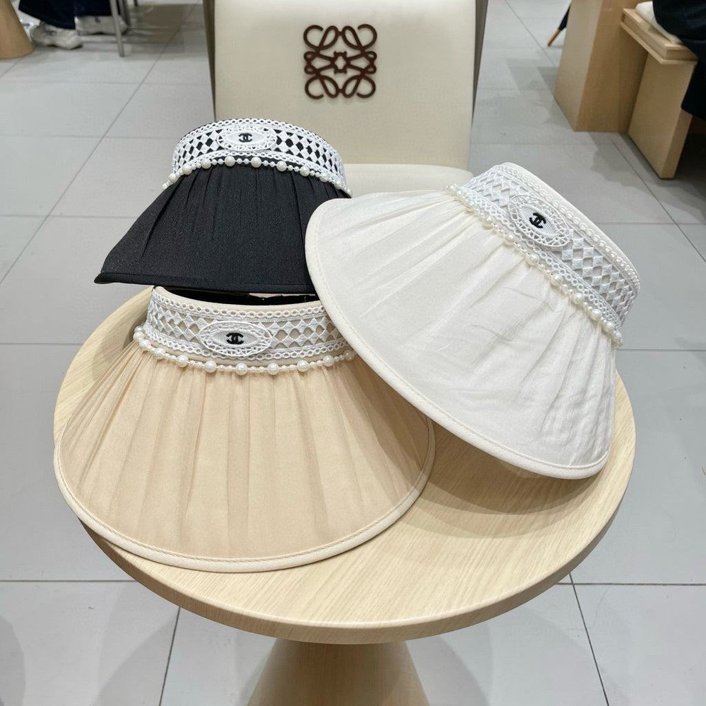 CHANEL SUN HAT MODEM WHITE 674079