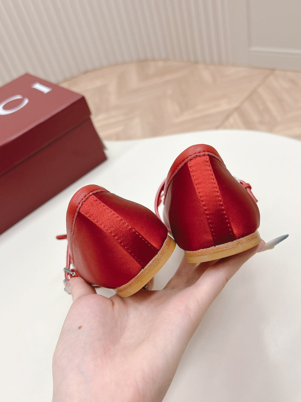 GUCCI BALLET FLAT CRIMSON SILK