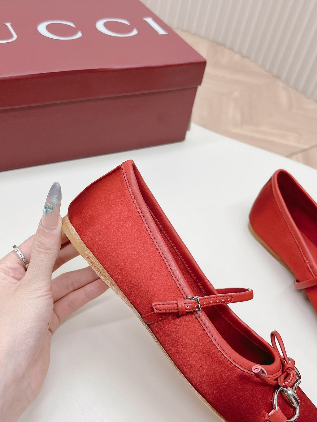 GUCCI BALLET FLAT CRIMSON SILK