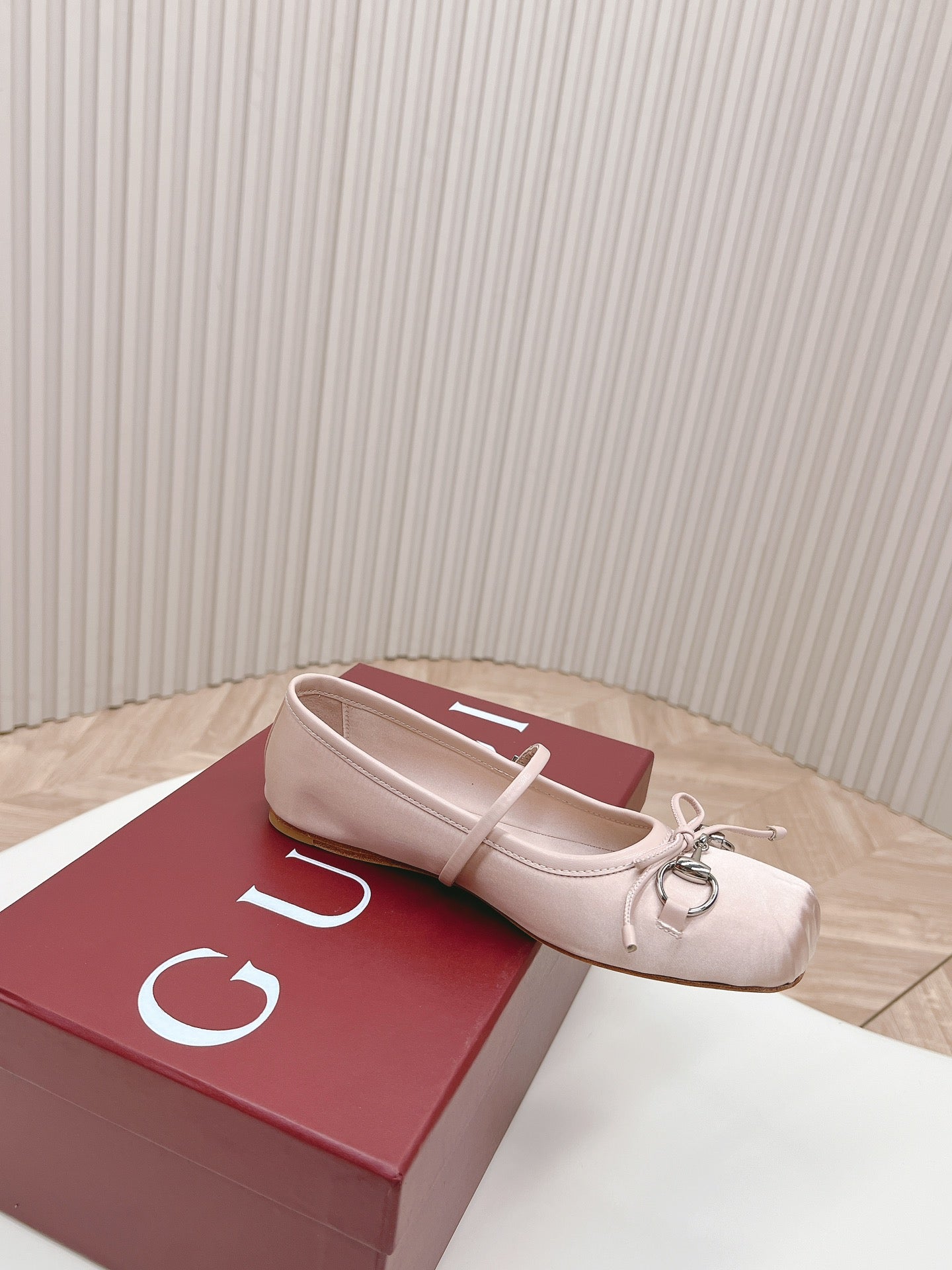 GUCCI BALLET FLAT PASTEL PINK SILK