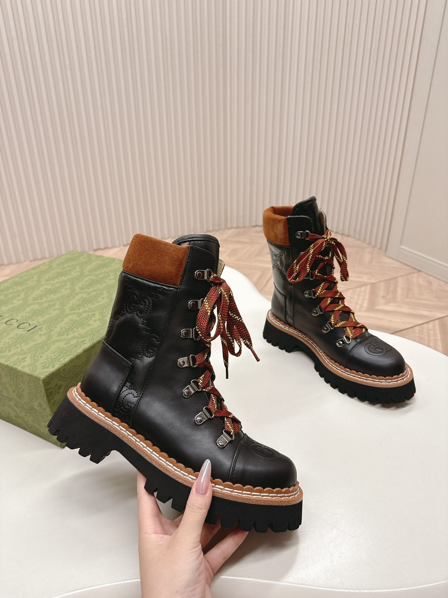 GUCCI MARTIN ANKLE BOOTS IN BLACK EMBOSSED CALFSKIN MIX BROWN SUEDE