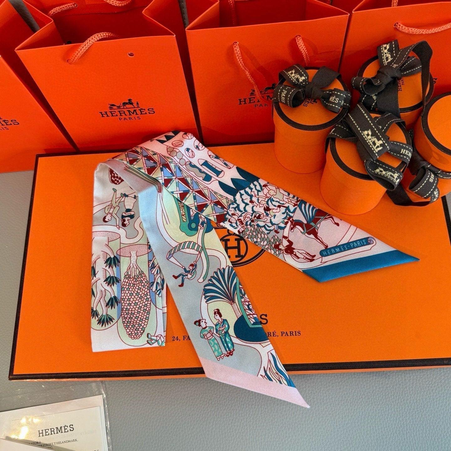 HERMES HERMES 25S SCARF 86 IN SILK 853141