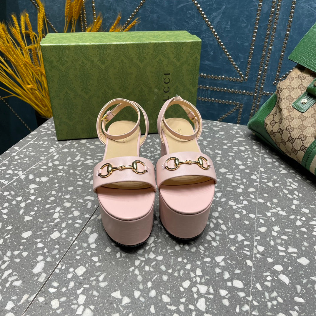 GUCCI HORSEBIT PLATFORM SANDAL PASTEL PINK CALFSKIN
