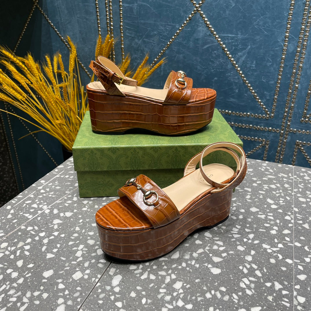 GUCCI HORSEBIT FLATFORM SANDAL CARAMEL CALFSKIN