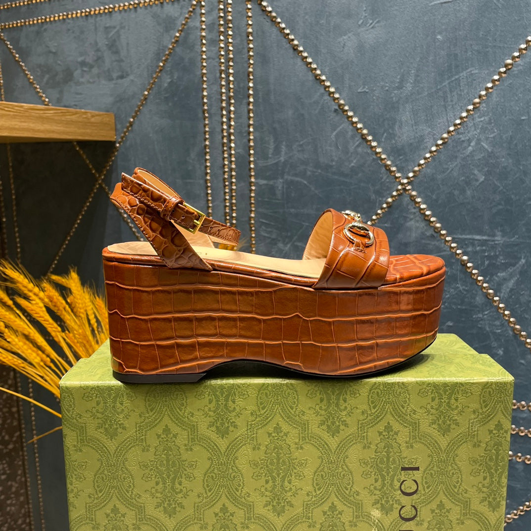 GUCCI HORSEBIT FLATFORM SANDAL CARAMEL CALFSKIN