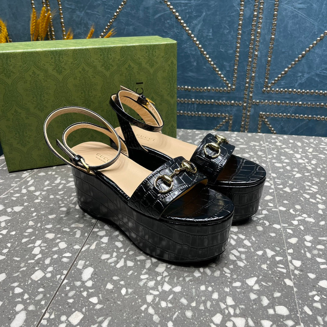 GUCCI HORSEBIT FLATFORM SANDAL GLOSSY BLACK CALFSKIN