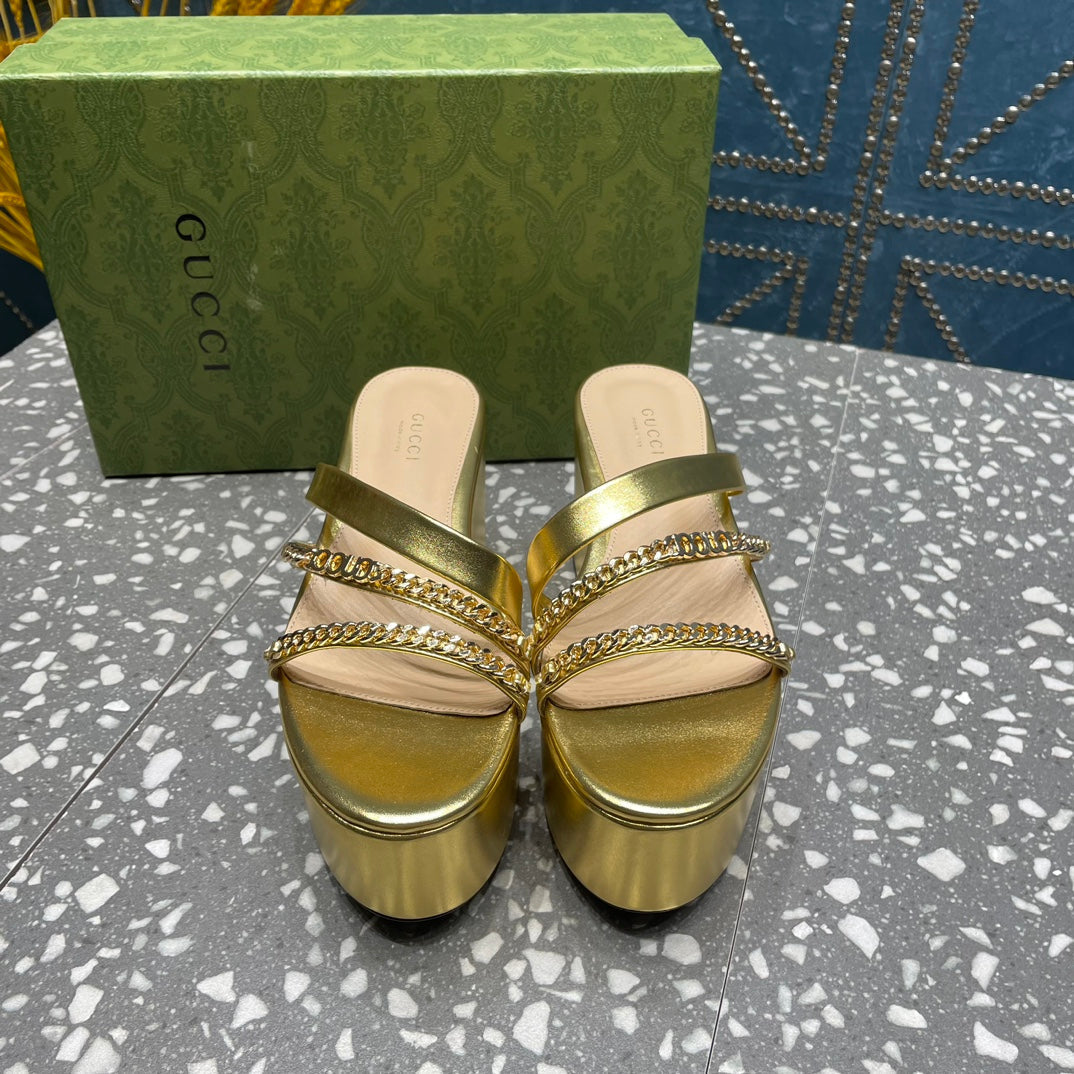 GUCCI HIGH WEDGE PLATFORM IN GOLD CALFSKIN WITH GOLD HARDWARE