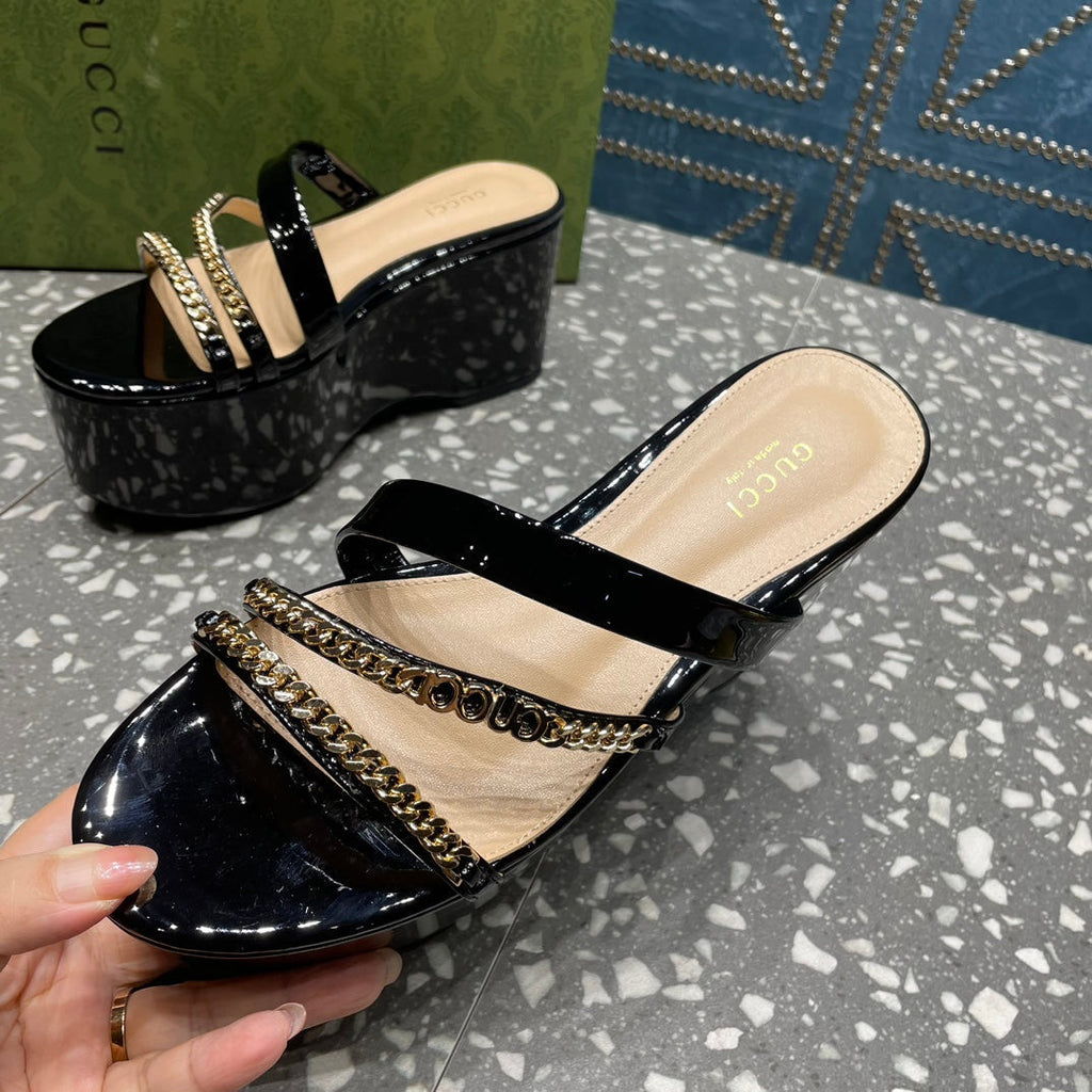 GUCCI HIGH WEDGE PLATFORM IN BLACK CALFSKIN WITH GOLD HARDWARE