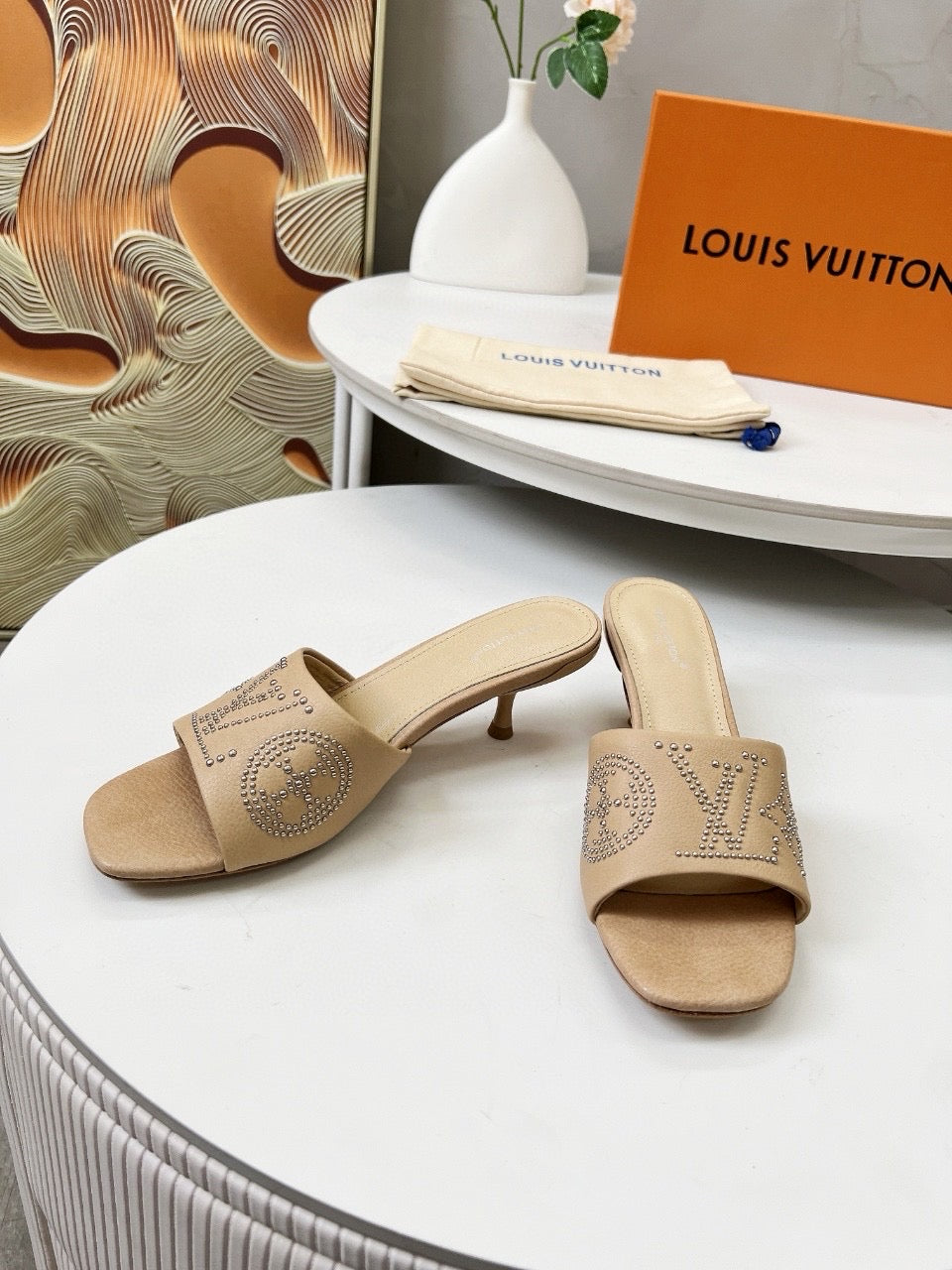 LOUIS VUITTON HIGH MULE IN CAMEL BEIGE LAMBSKIN WITH RHINSTONES 55 MM