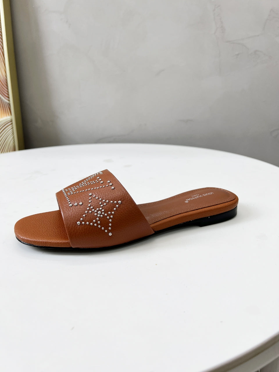 LOUIS VUITTON FLAT SLIDE IN BRONZE BROWN LAMBSKIN WITH RHINSTONES
