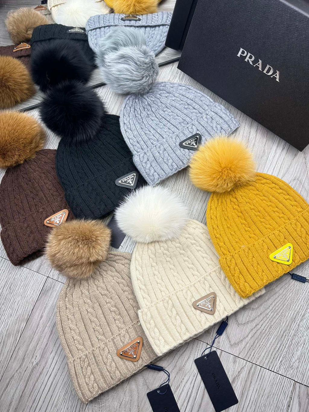 PRADA BEANIE HAT IN CAMEL BROWN WOOL 352367