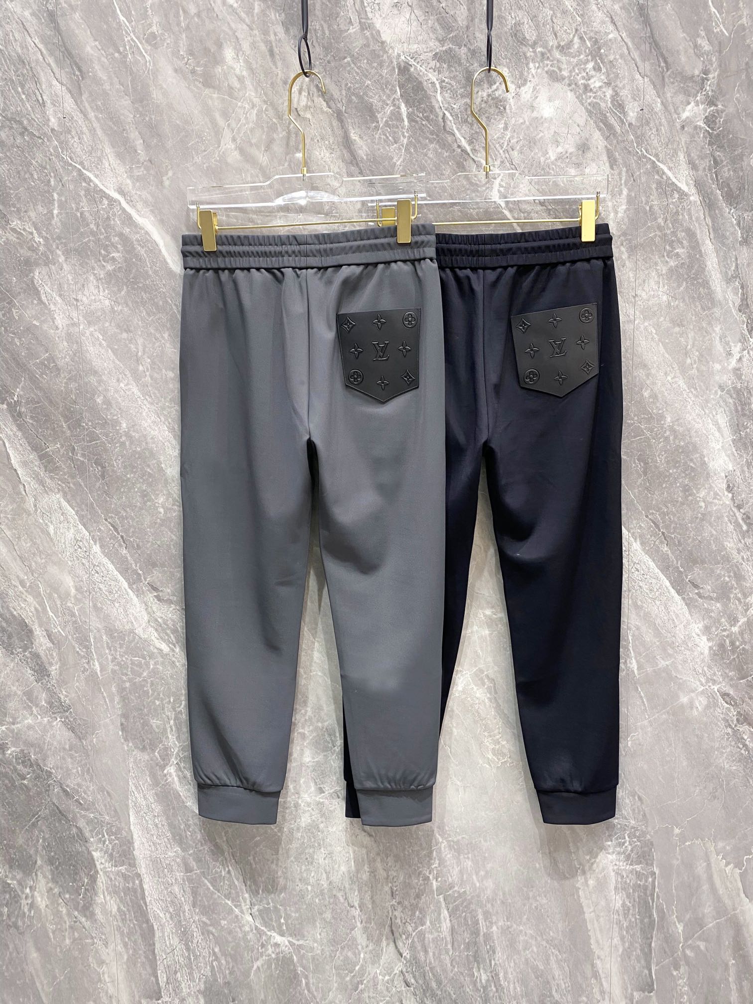 LOUIS VUITTON LV MOUSE GRAY TROUSERS 239485