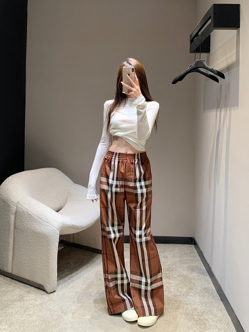 BURBERRY 25S PLAID STRAIGHT-LEG PANTS 092