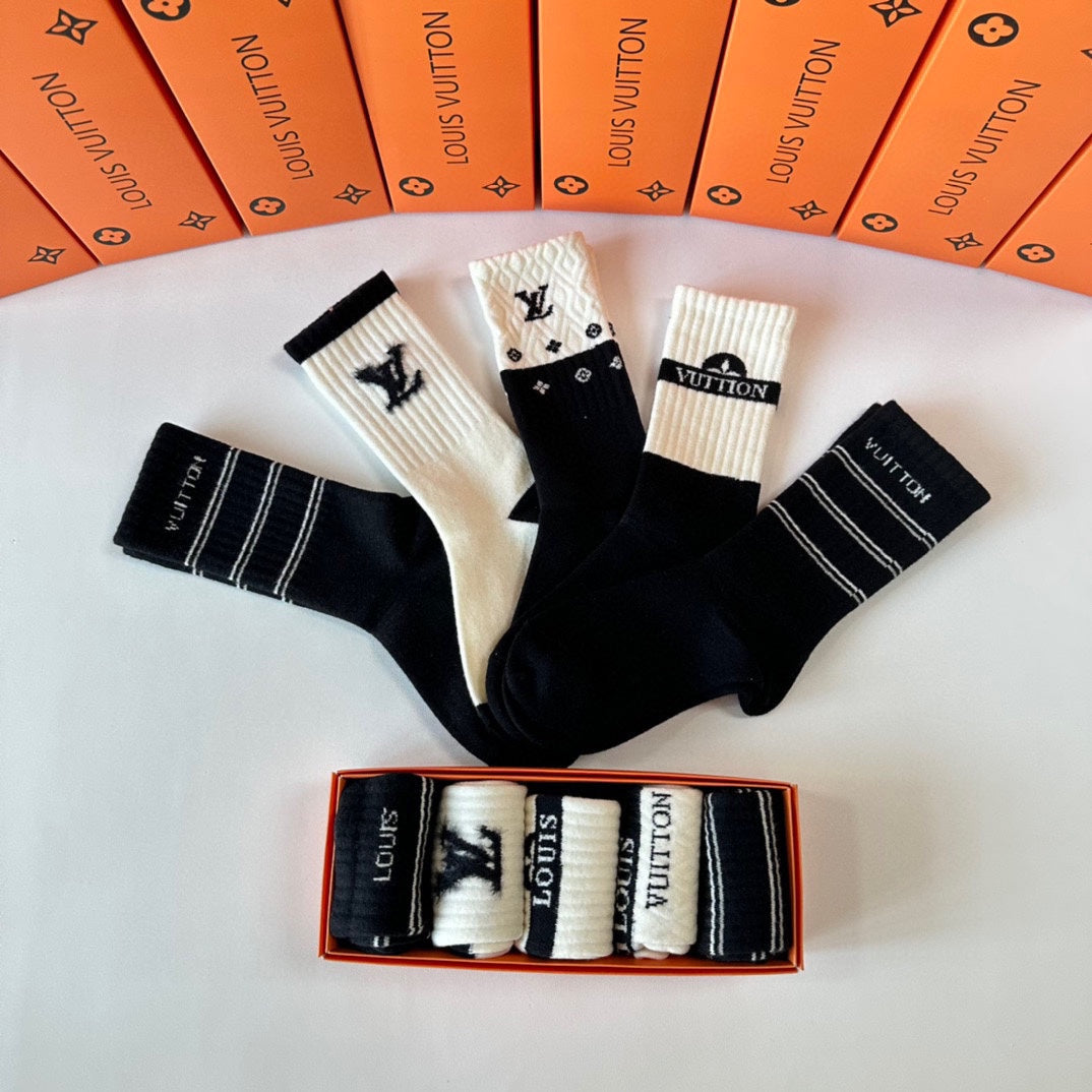 LOUIS VUITTON CREW SOCKS 416100 (1 BOX)