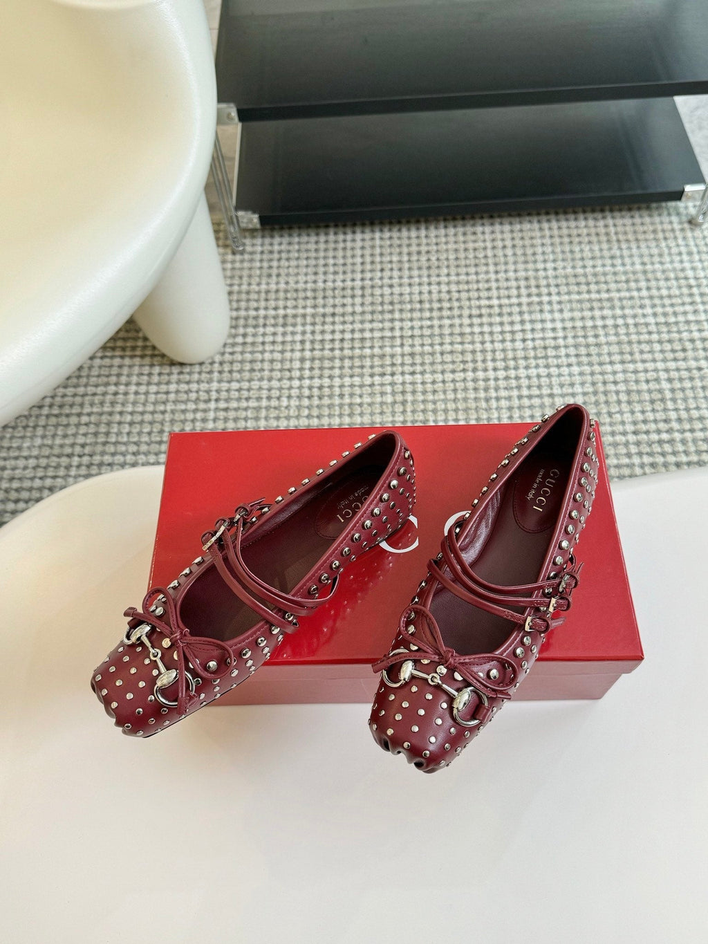 GUCCI RIVETS BALLET FLAT GARNET HORIZONTAL STRAPS LAMBSKIN