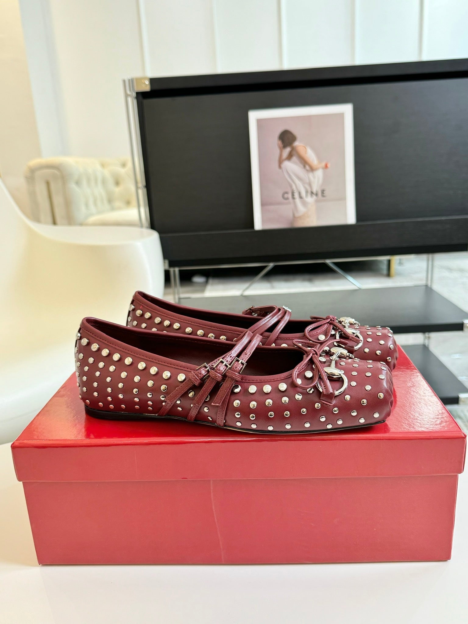 GUCCI RIVETS BALLET FLAT GARNET HORIZONTAL STRAPS LAMBSKIN