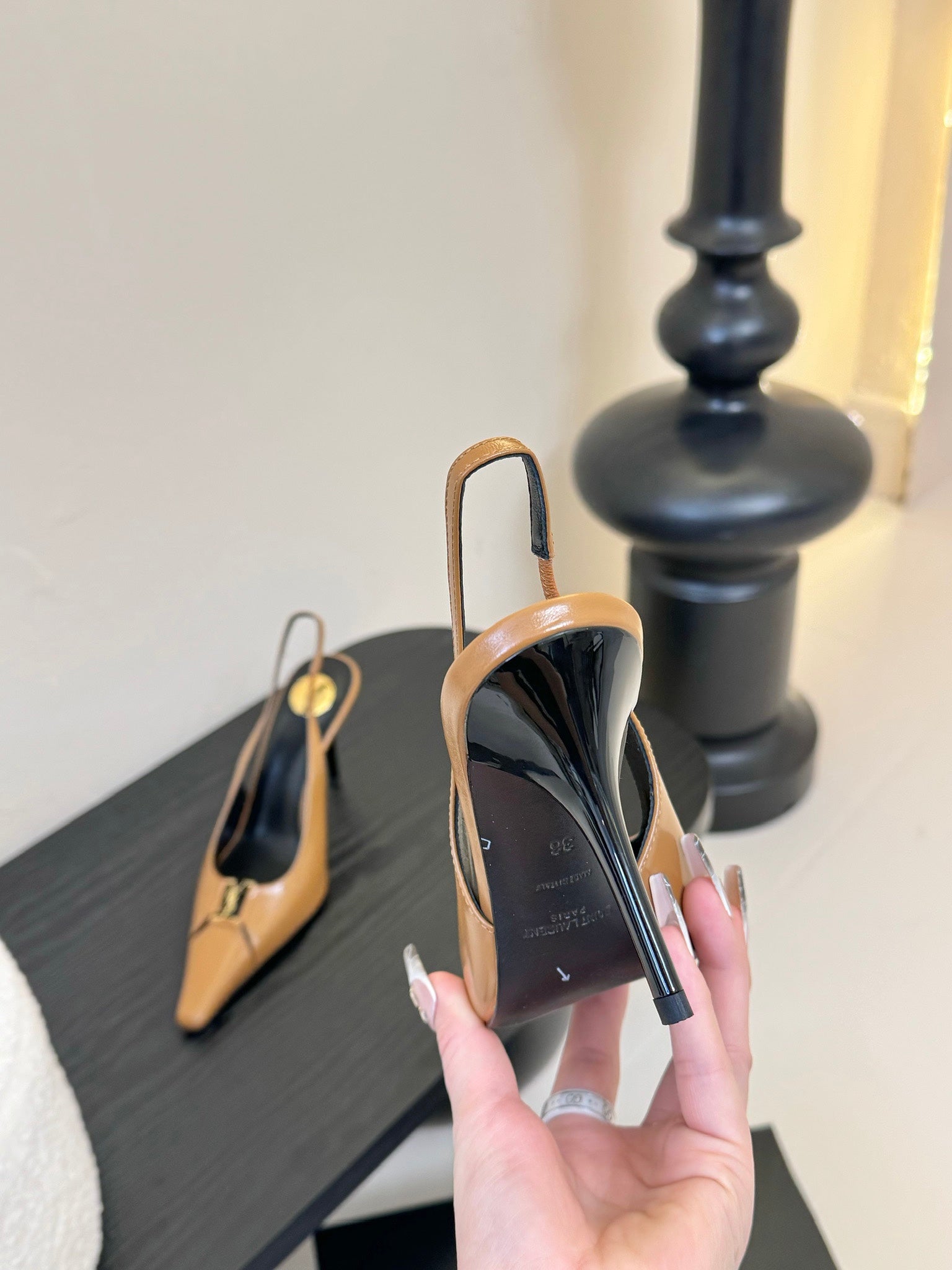 LOUIS VUITTON BABYLONE BRETEUIL SLINGBACK 85 MM PUMPS IN PEANUT BROWN SMOOTH LEATHER