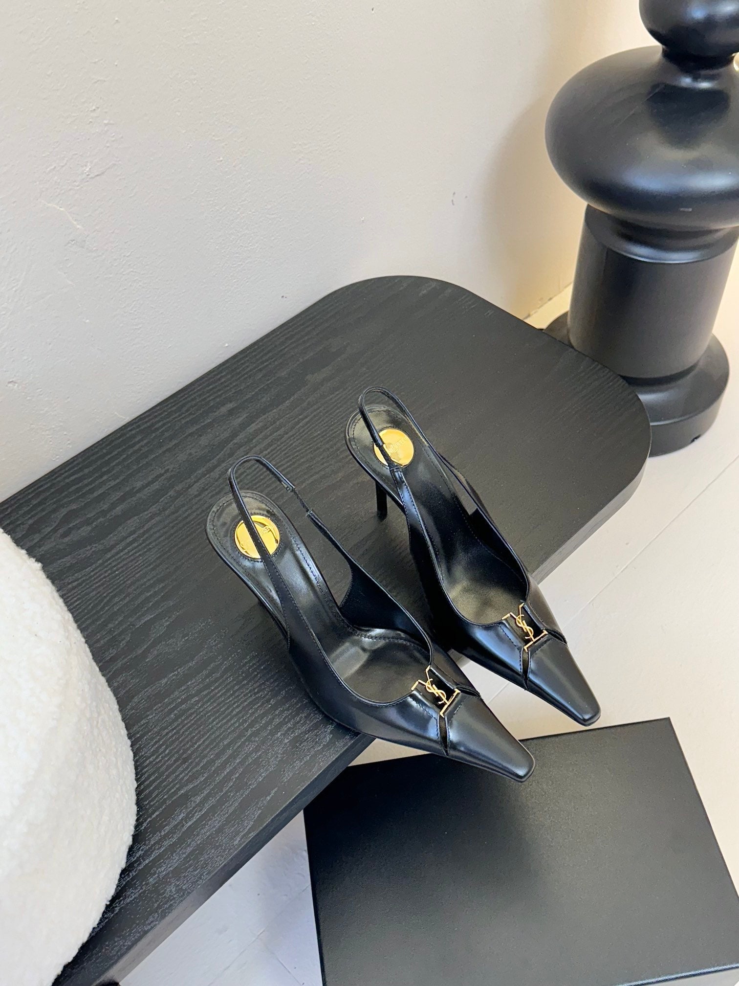 LOUIS VUITTON BABYLONE BRETEUIL SLINGBACK 85 MM PUMPS IN BLACK SMOOTH LEATHER